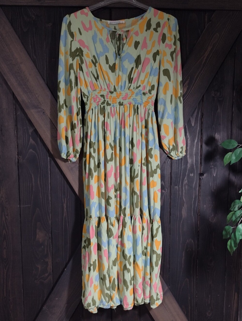 Women's Long Sleeve Smocked Waist Maxi Dress in Pastel Floral Print Size Large